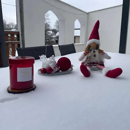 Dom Pod Mirabelkou - Mirabell Haz Semesterbostad Lipót