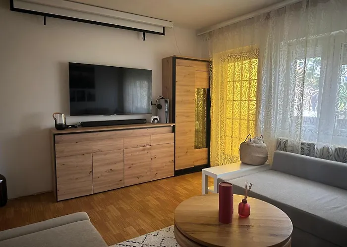 Dom Pod Mirabelkou - Mirabell Haz * Lipót